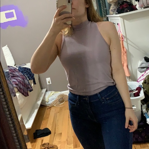 Tillys halter top - Picture 1 of 2